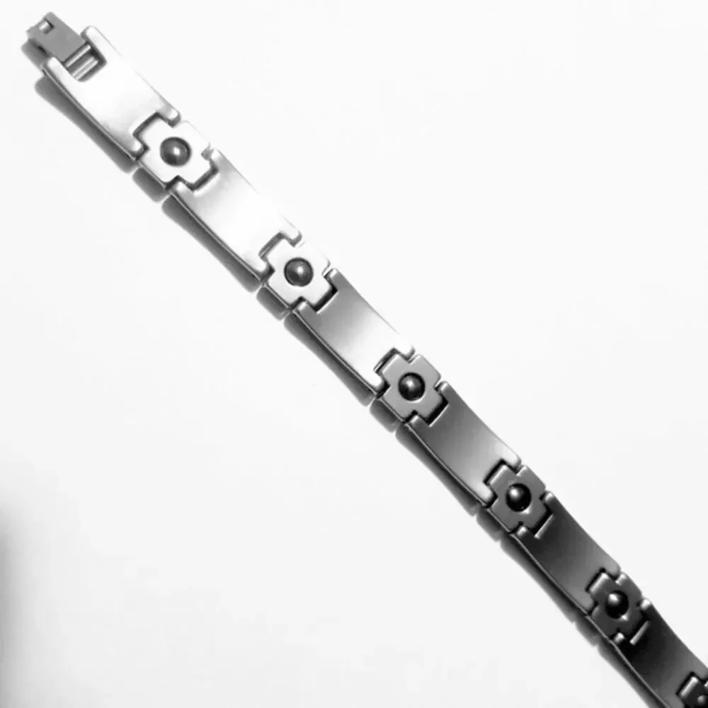NEW Tungsten‎ carbide bracelet with red inlay